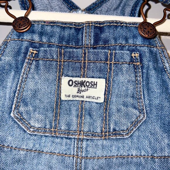 OshKosh B'gosh Denim Bibs Dress with White Floral Lace Detail Size 6-9M - Picture 2 of 6